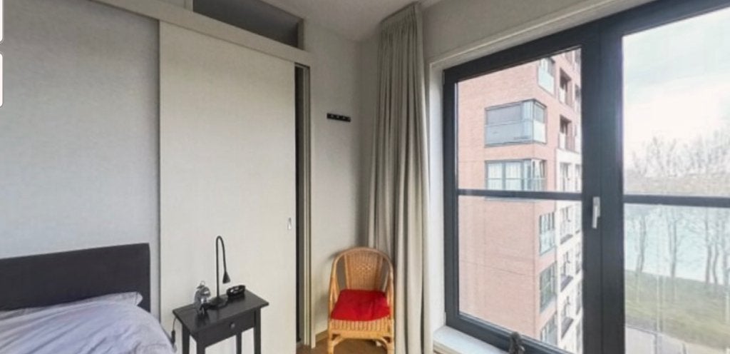 moderne  schuifdeur met stalen rails  en alu afdekkap, Doe-het-zelf en Verbouw, Deuren en Horren, Gebruikt, 215 cm of meer, Overige typen