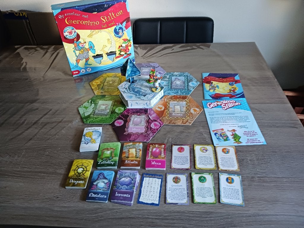 Op avontuur met Geronimo Stilton het spel, Hobby en Vrije tijd, Gezelschapsspellen | Bordspellen, Vijf spelers of meer, Ophalen of Verzenden