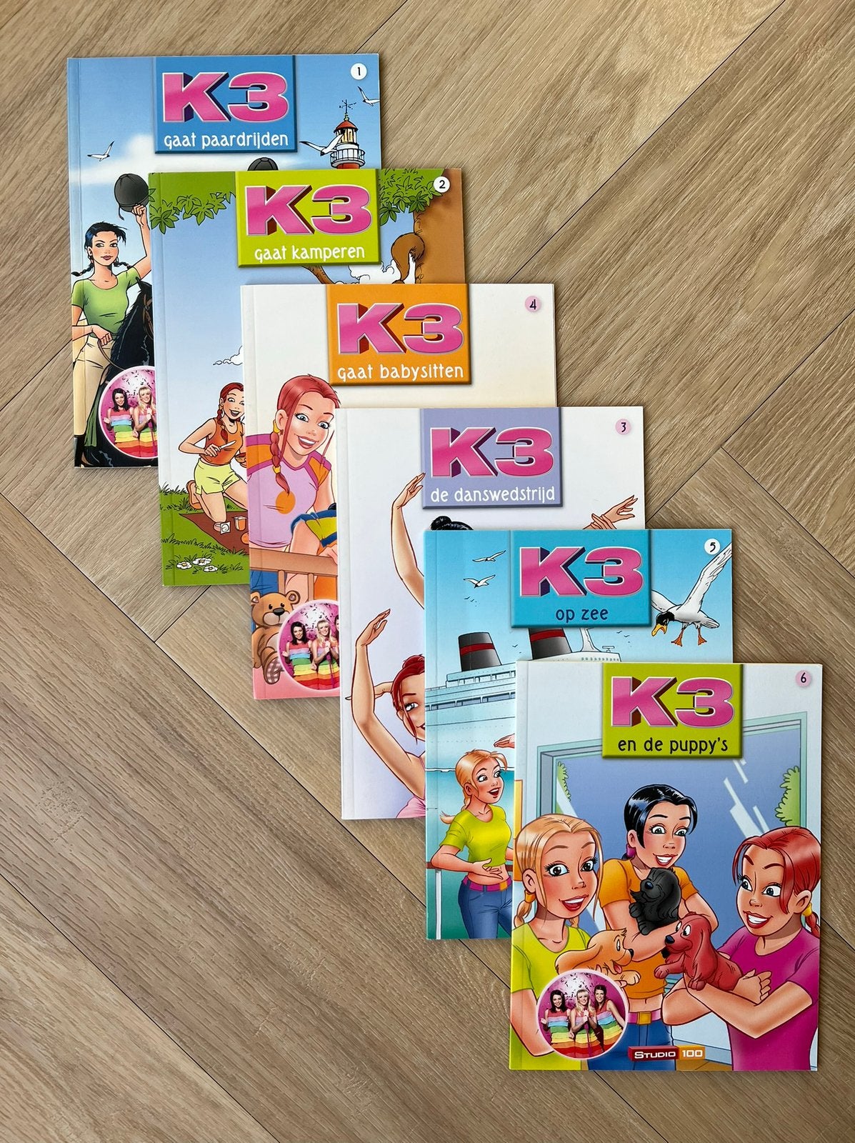 K3 boekjes, studio 100, serie van 6 delen, Ophalen of Verzenden, Zo goed als nieuw, Studio 100, Fictie algemeen