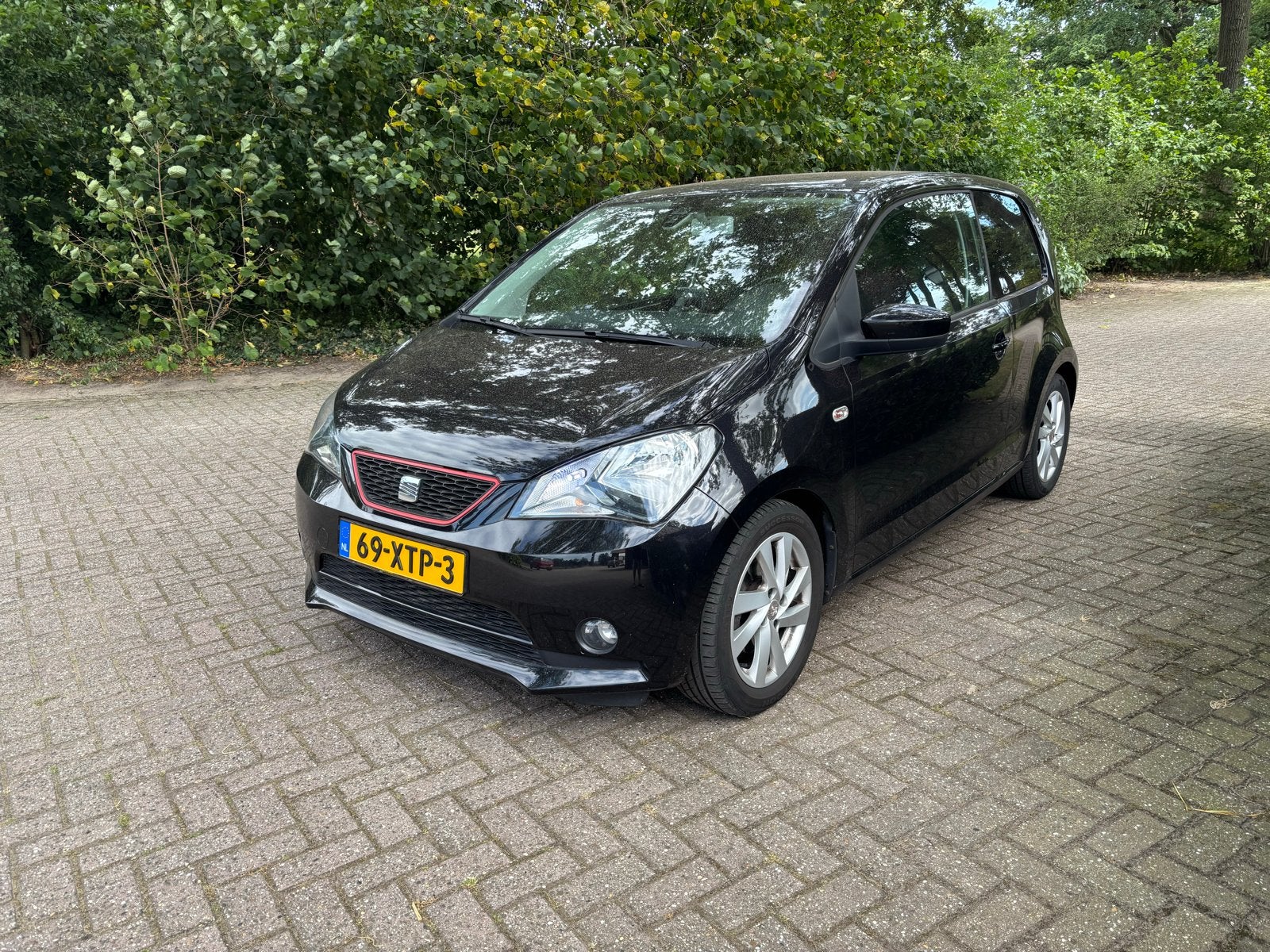 Seat Mii Style Sport 75PK met o.a.schuif/kantel en navigatie, Voorwielaandrijving, Stof, 74 pk, Zwart
