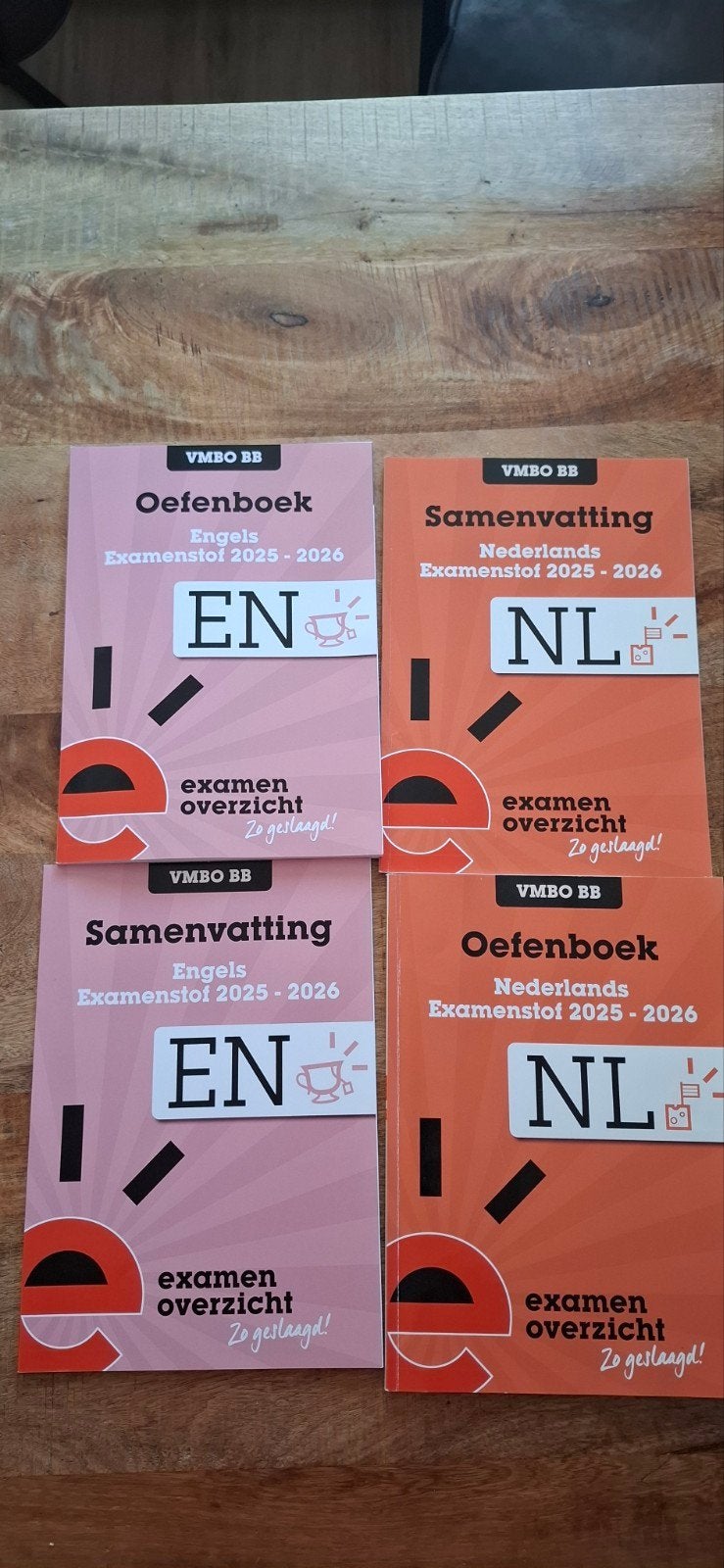 Examen Overzicht VMBO BB Engels & Nederlands 2025-2026, Ophalen, Zo goed als nieuw, VMBO, Engels
