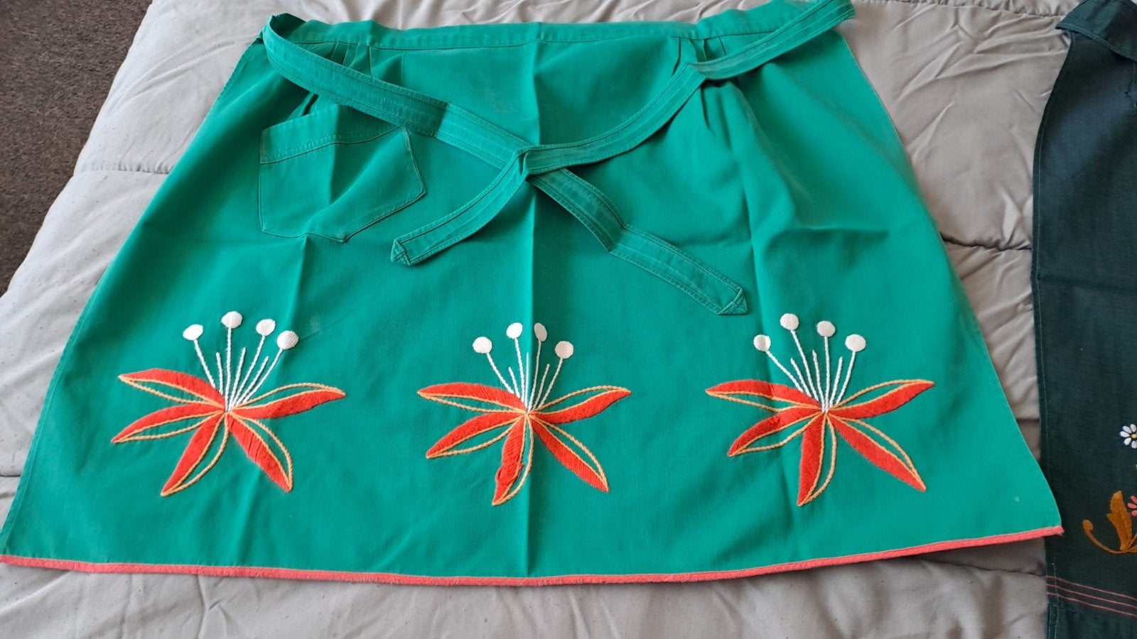 Twee charmante vintage schorten, Ophalen of Verzenden, Overige typen