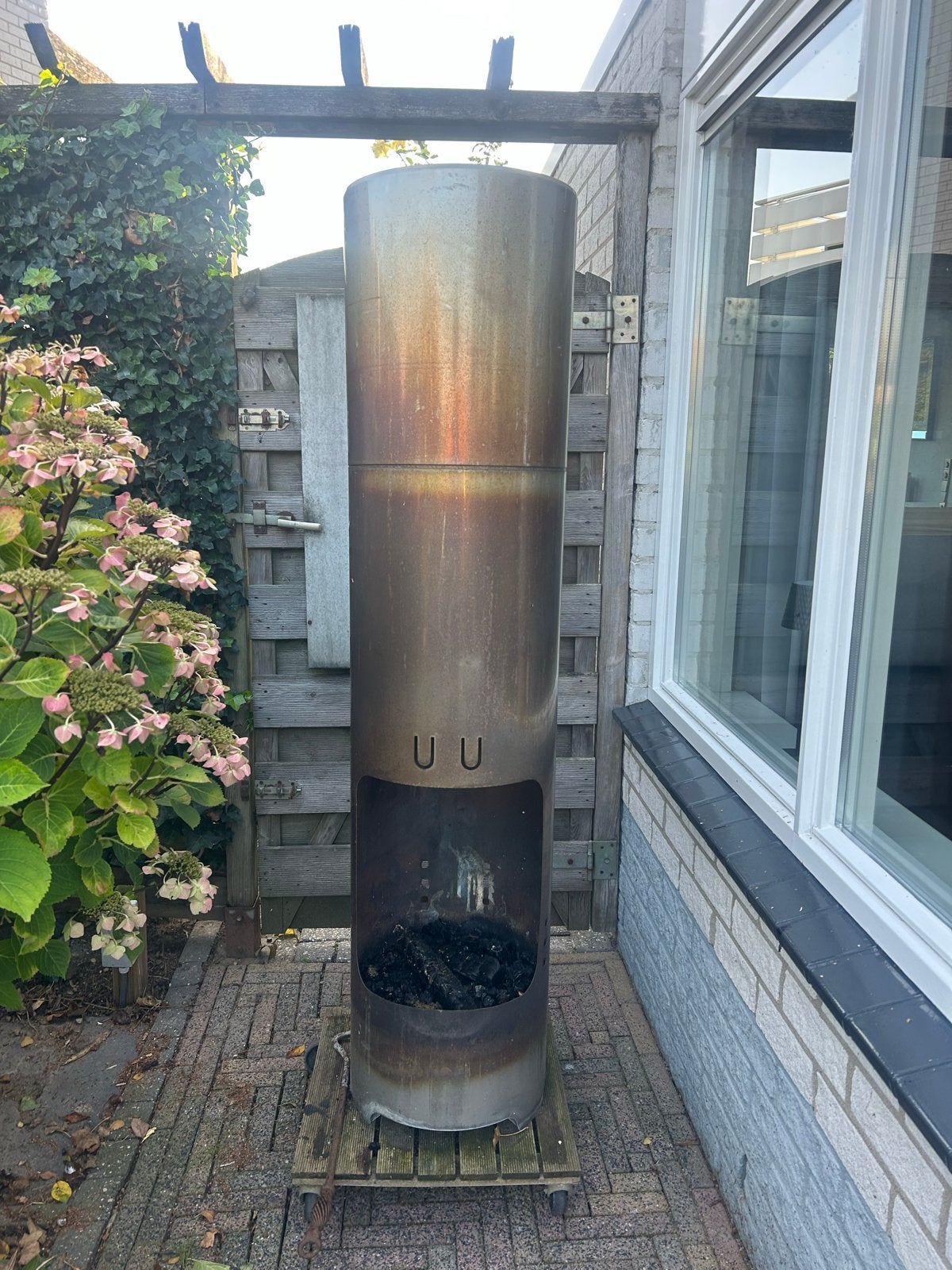 Stalen RVS tuinhaard / buitenkachel op wielen, Ophalen, Gebruikt