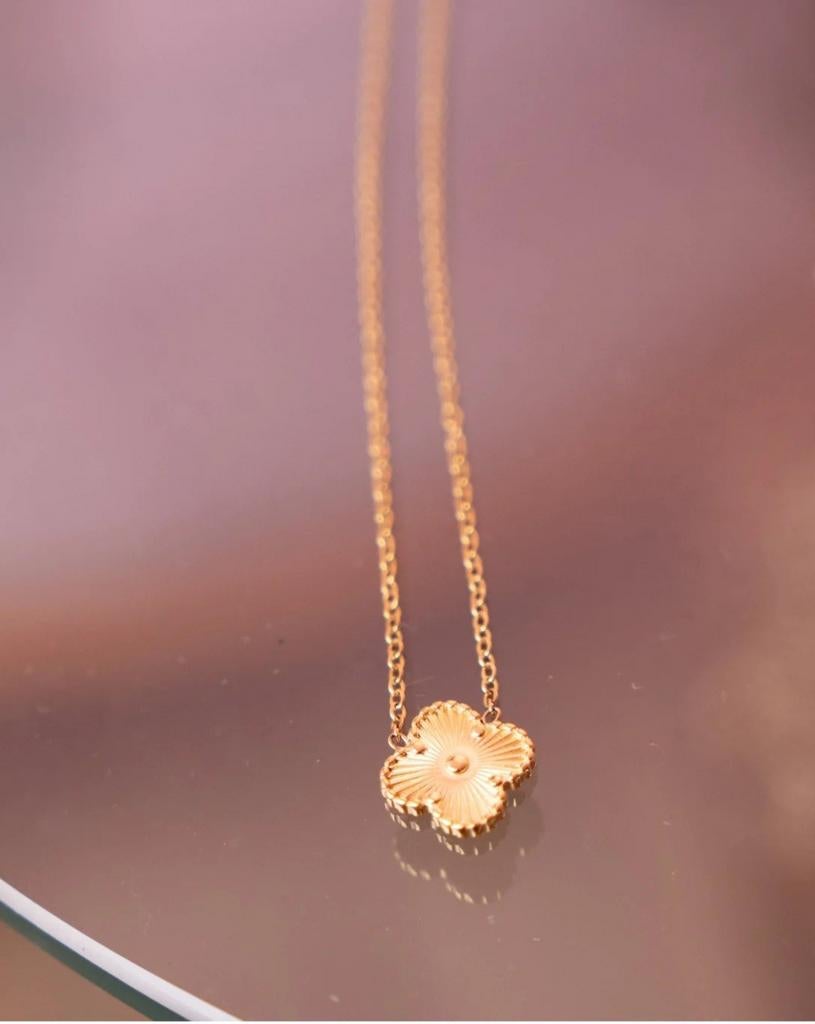 Nieuwe kaya klaver ketting van premium roestvrij staal, Nieuw, Ophalen of Verzenden, Goud, Overige materialen