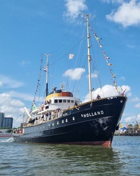Bouwtekeningen en foto's van bijzonder schip 'Holland', Hobby en Vrije tijd, Modelbouw | Boten en Schepen, Ophalen of Verzenden