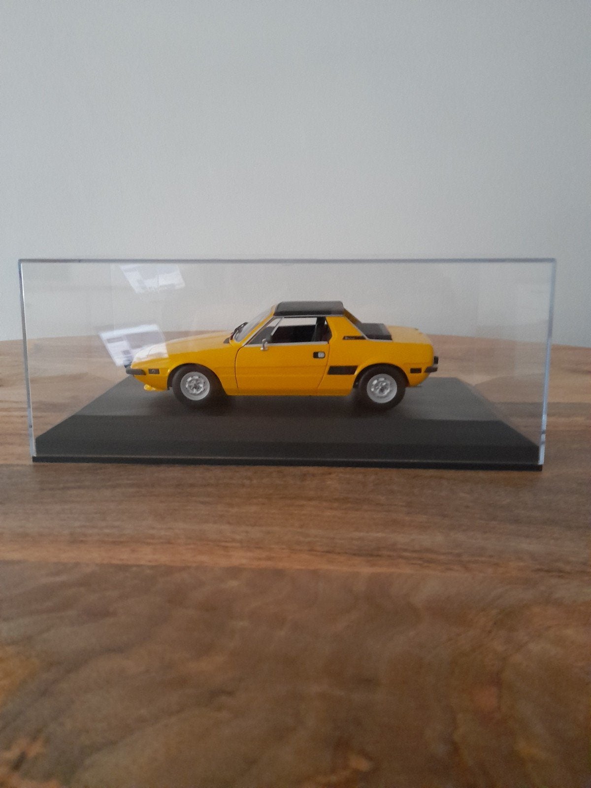 Fiat X1/9 - 1974 1:18 Minichamps, Verzenden, Zo goed als nieuw, MiniChamps