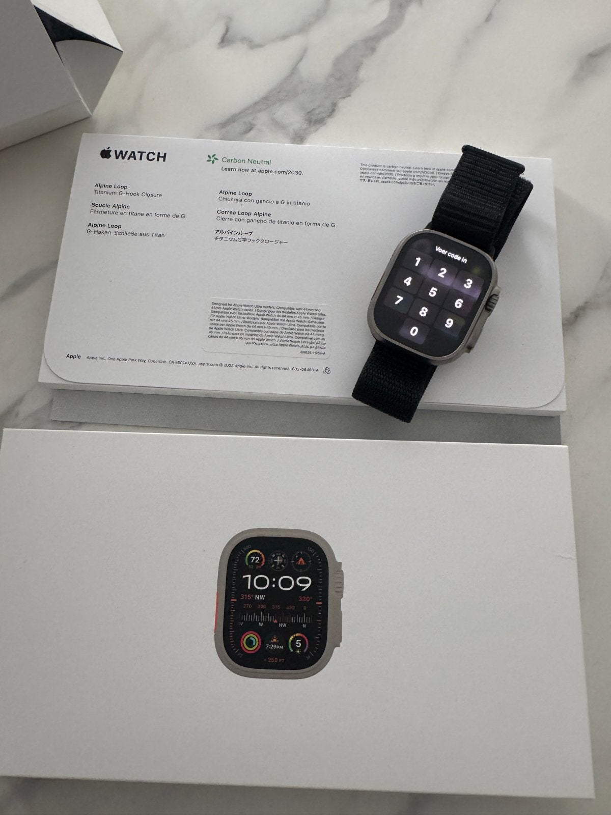 Apple Watch Ultra 2met Alpine Loop - Zo goed als nieuw, Afstand, Zwart, IOS, Ophalen of Verzenden