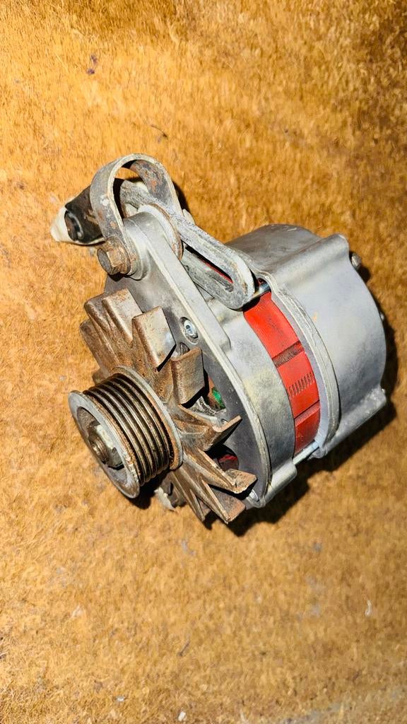 Dynamo Hoog vermogen Volvo Penta alternator, Ophalen of Verzenden, Gebruikt, Motor en Techniek, Zeilboot of Motorboot