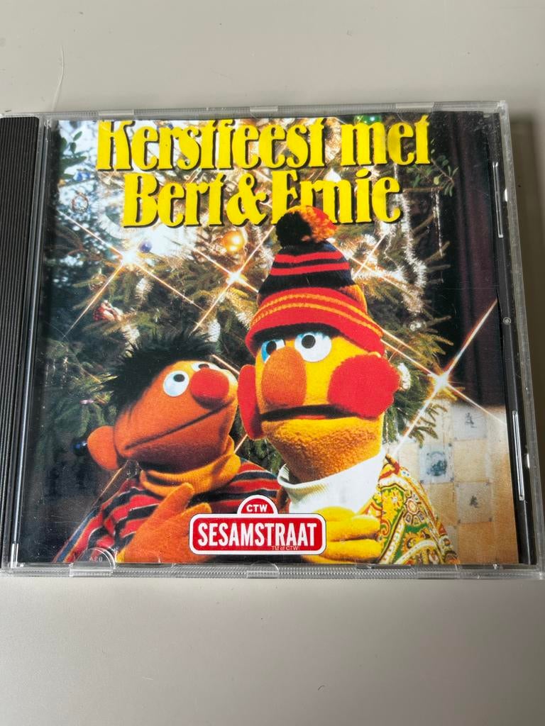 CD Kerstfeest met Bert en Ernie - Sesamstraat, Cd's en Dvd's, Cd's | Kerst en Sinterklaas, Ophalen of Verzenden, Gebruikt, Kerst