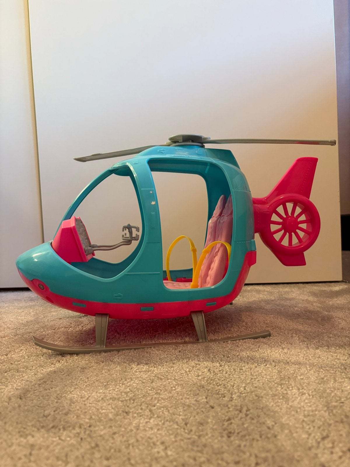 Barbie helikopter, zo goed als nieuw, Ophalen of Verzenden, Zo goed als nieuw