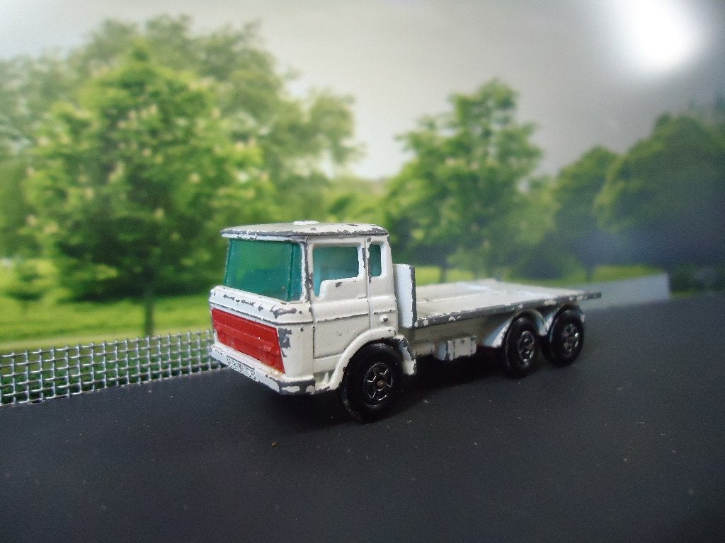 1:94 DAF 2600 Flat Bed Truck Lesney Matchbox Superfast, Ophalen of Verzenden, Gebruikt, Auto