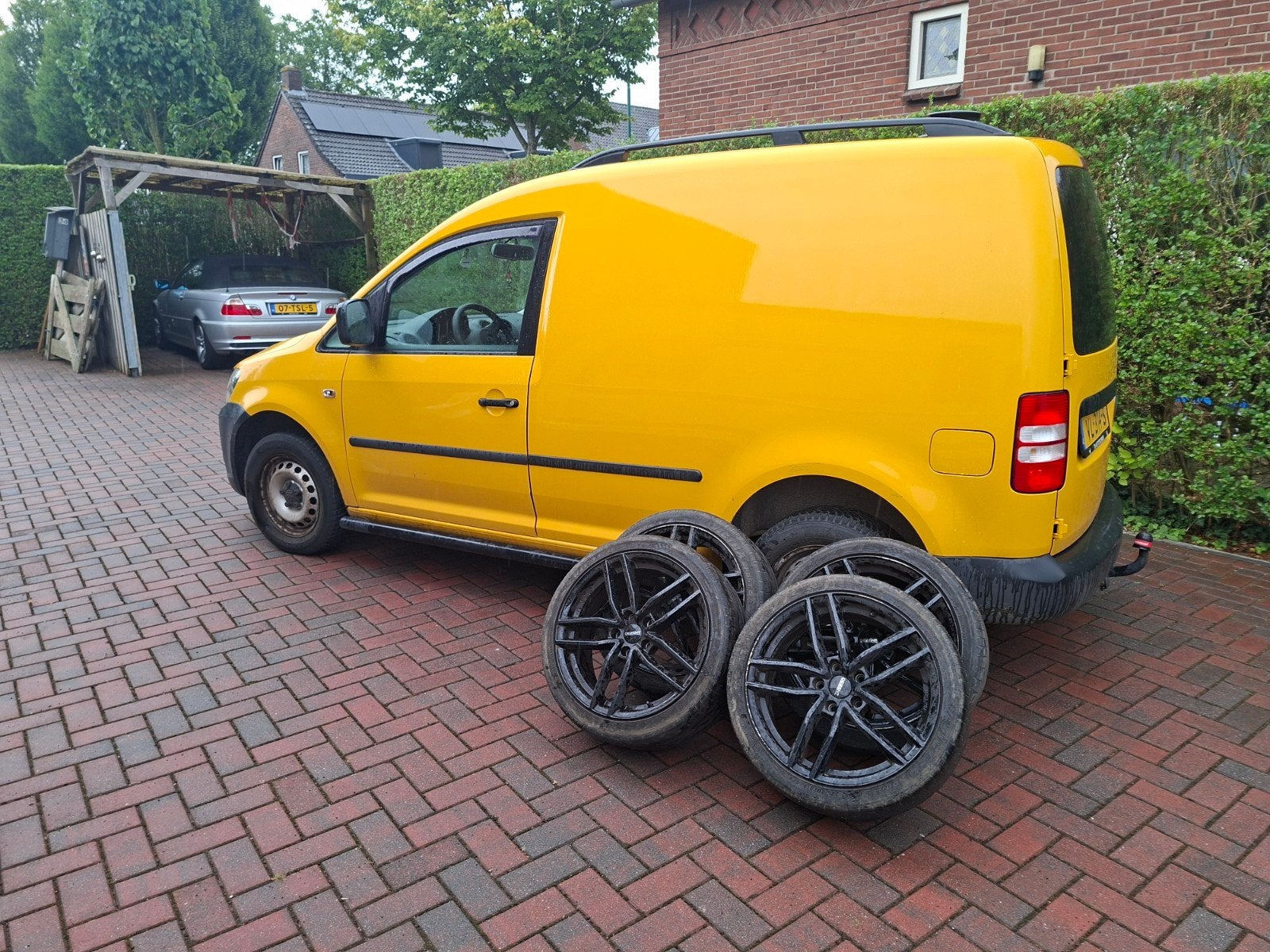 Volkswagen Caddy 1.6 D 75KW 2015, Auto's, Stof, Zwart, Volkswagen, Diesel
