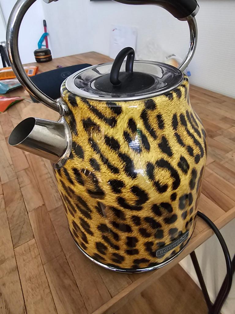 Bourgini Waterkoker Panterprint - Zo goed als nieuw, 1 tot 2 liter, Ophalen, Zo goed als nieuw, Draadloos