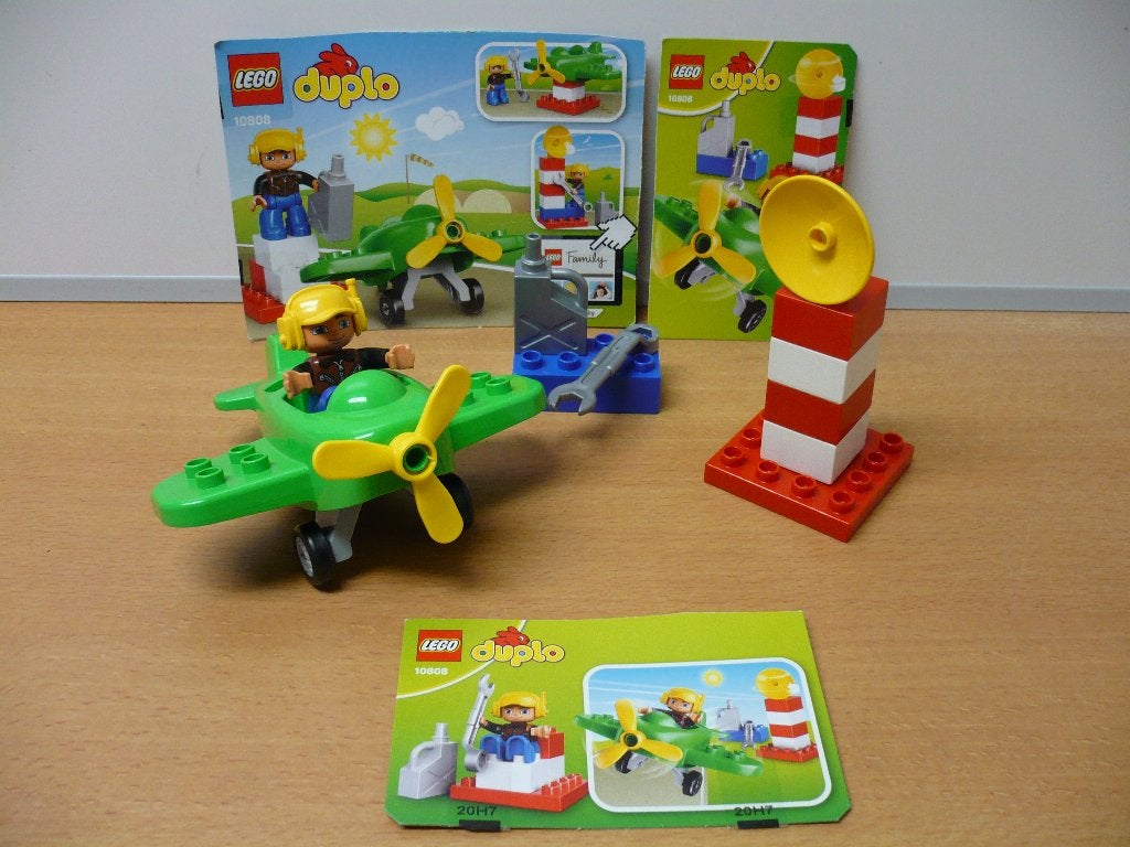 Lego/ duplo 10808 * Vliegtuig met piloot en verkeerstoren *, Ophalen of Verzenden, Zo goed als nieuw, Duplo, Complete set