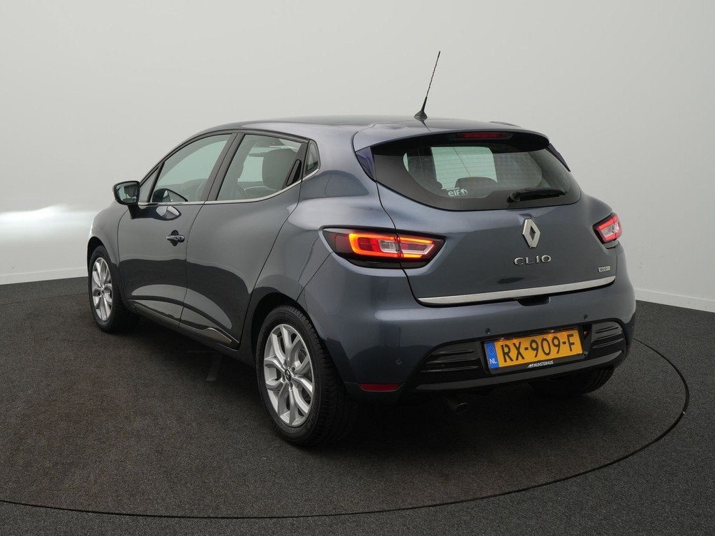 Renault Clio TCe 90 Intens - RIJKLAARPRIJS - Uniek Lage Kilo, Voorwielaandrijving, Automatische klimaatregeling, Gebruikt, 49 €/maand
