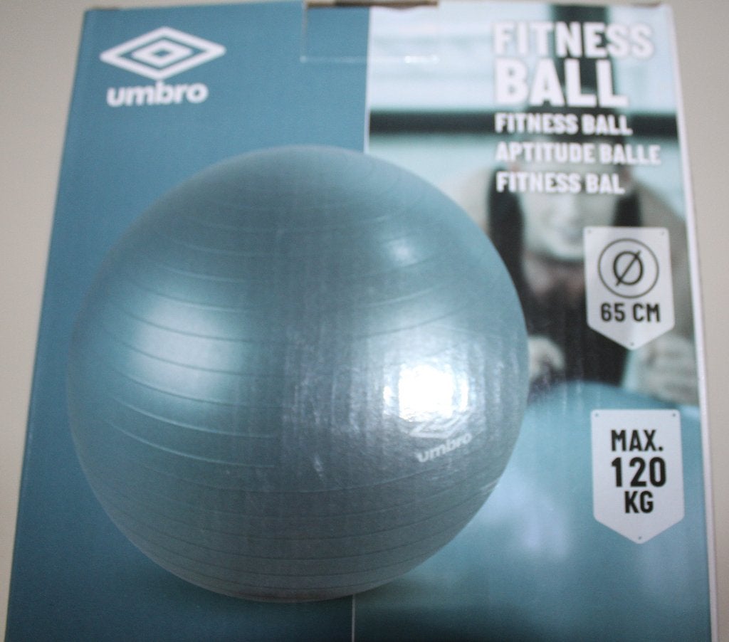 Nieuwe fitnessbal van Umbro diameter 65 cm max 120 kg, Ophalen of Verzenden, Nieuw, Fitnessbal