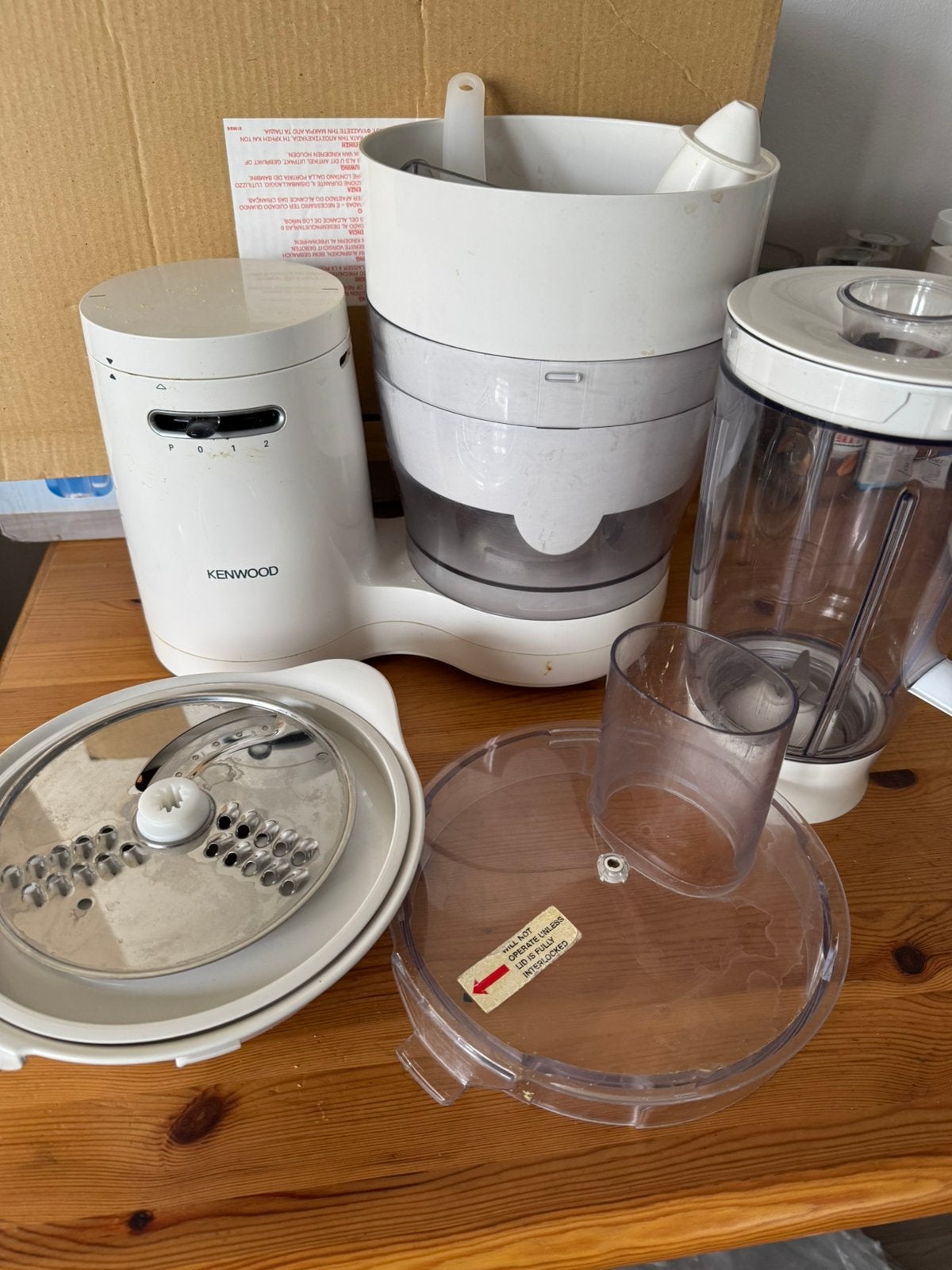 Kenwood, Witgoed en Apparatuur, Keukenmixers, Ophalen of Verzenden, Zo goed als nieuw, 3 snelheden of meer