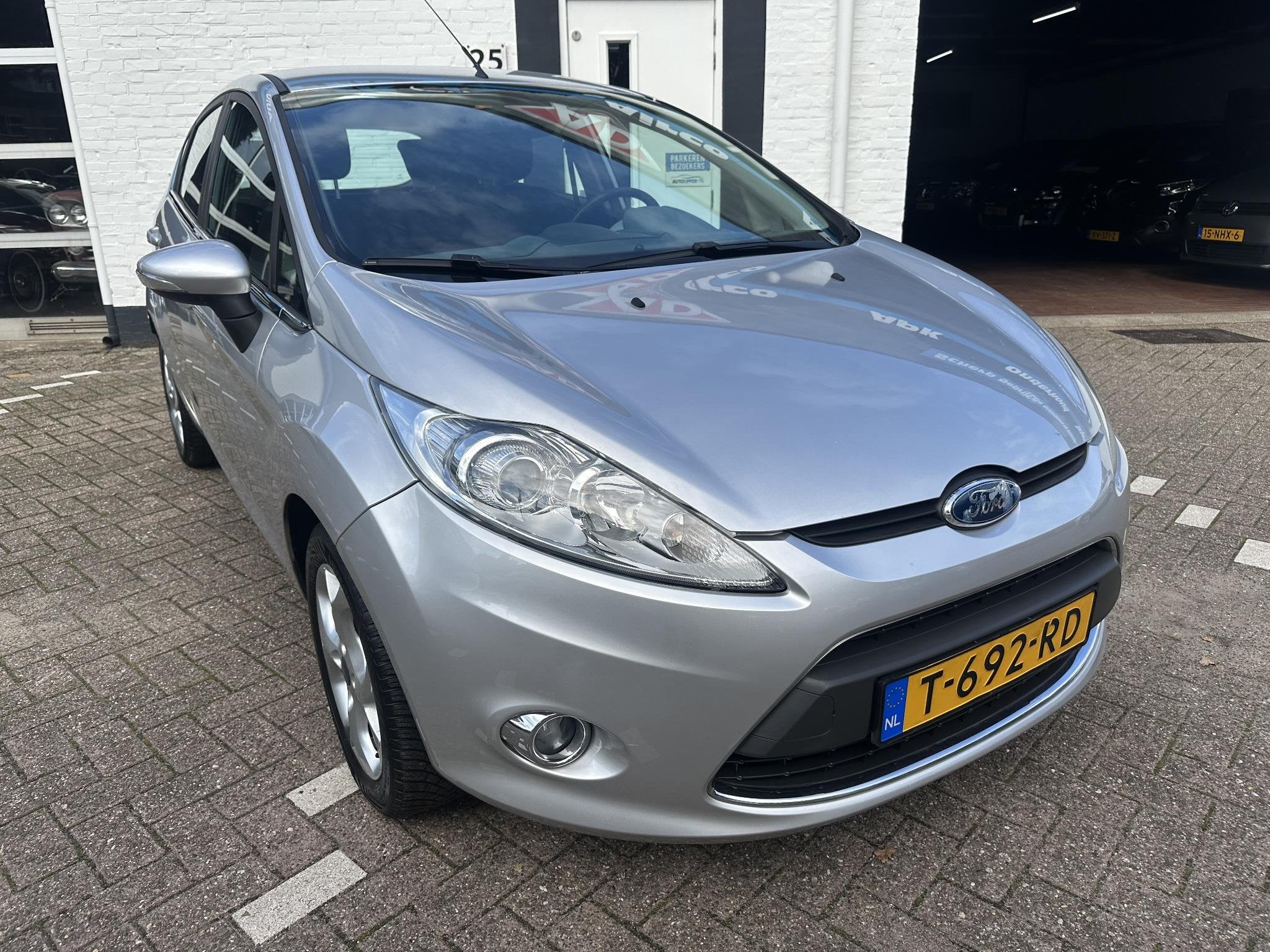 Ford Fiesta 1.25 Trend /Nieuwe apk bij aflevering/Airco/5 de, Voorwielaandrijving, Stof, 1242 cc, 82 pk