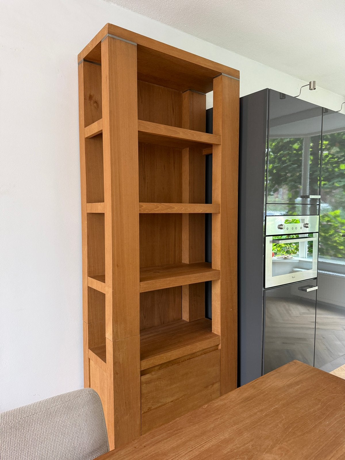 Mooie zware Teak houten kast, Ophalen, Met plank(en), Gebruikt, 200 cm of meer
