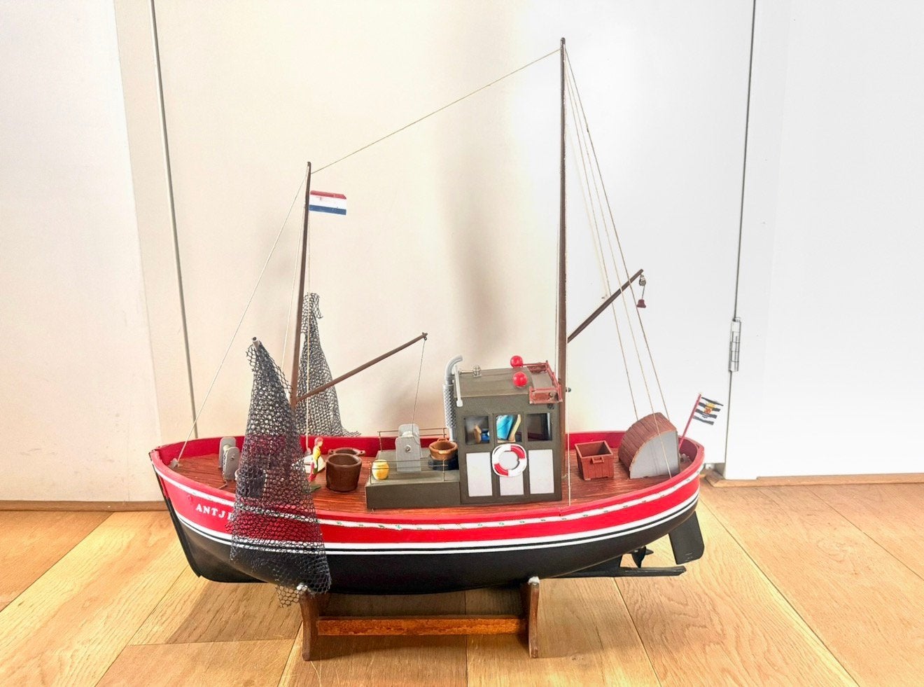 ANTJE - RC, Hobby en Vrije tijd, Modelbouw | Boten en Schepen, Ophalen, Zo goed als nieuw
