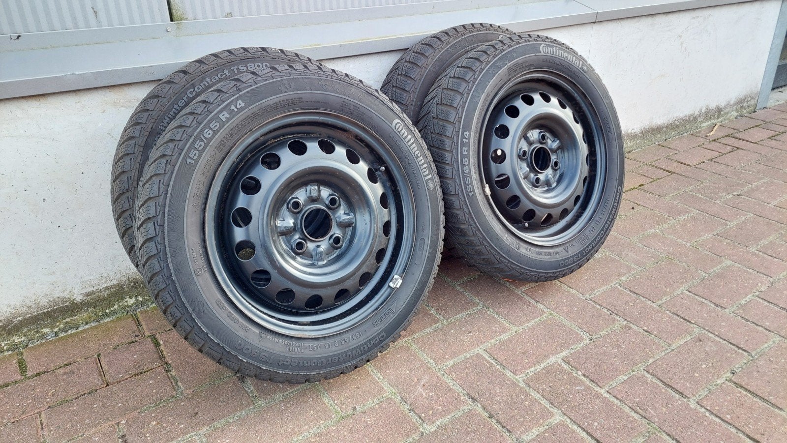 Winterbanden Citroen C1 Peugeot 107 Toyota Aygo 155/65/14, 14 inch, Gebruikt, 155 mm, Banden en Velgen
