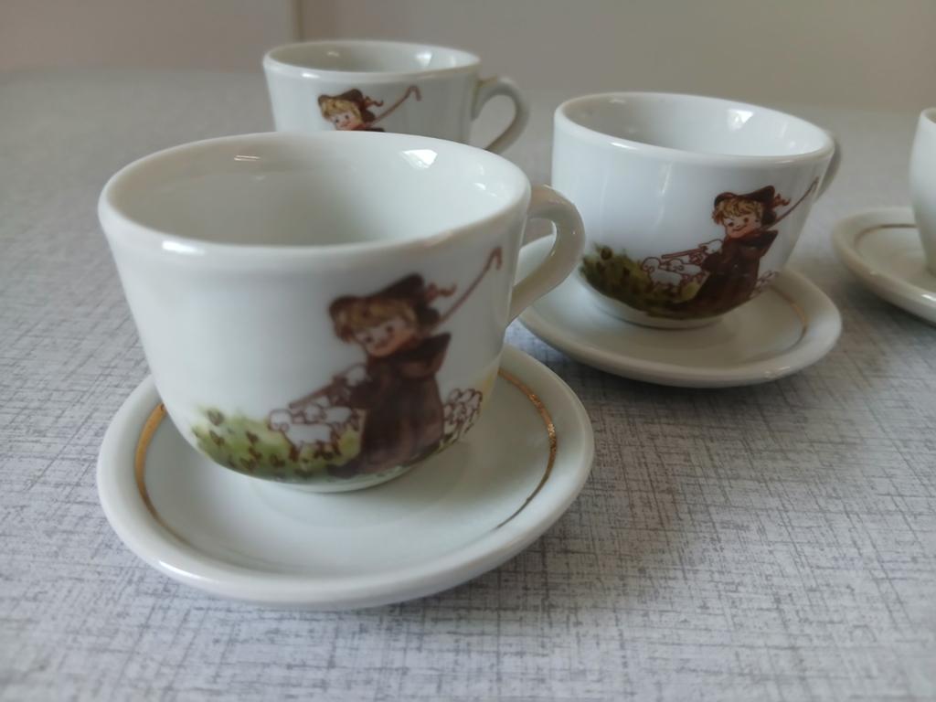 Vintage kinderserviesje met herderinnetjes - 5 kopjes, Ophalen of Verzenden, Gebruikt