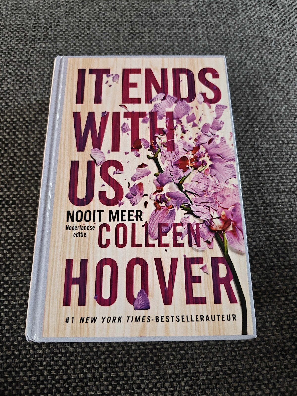 It Ends With Us - Colleen Hoover (Nederlandse editie), Ophalen of Verzenden, Zo goed als nieuw, Colleen Hoover, Nederland