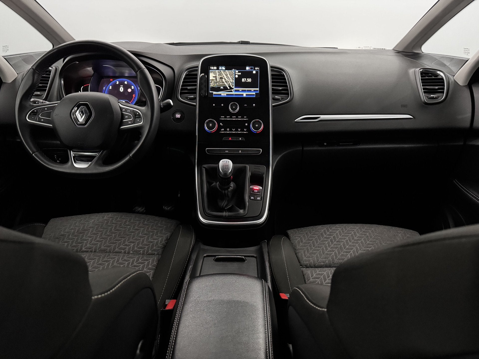 Renault Scénic 1.3 TCe Intens Clima, Camera, Navi, Keyless, Voorwielaandrijving, Stof, Gebruikt, 4 cilinders