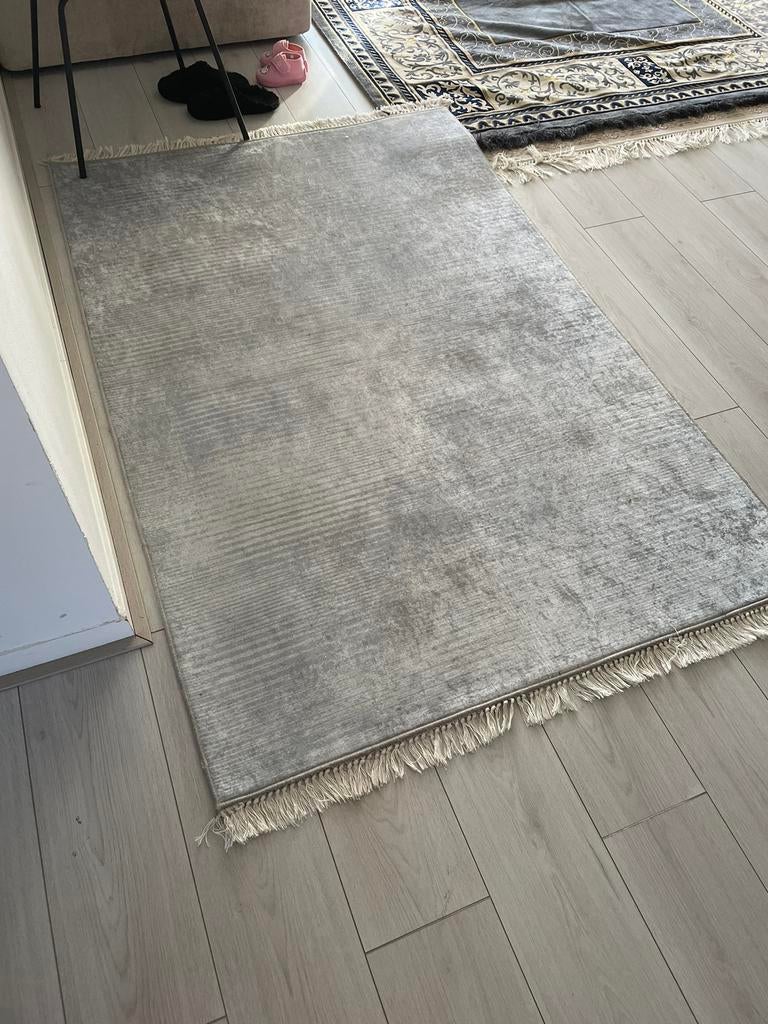 Tapijt grijs, Ophalen, Zo goed als nieuw, Minder dan 10 m², Grijs