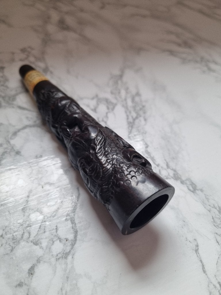 Handgesneden ebbenhouten pijp / chillum - 15 cm lang, Houtsnijwerk, Minder dan 20 cm, Ophalen of Verzenden, Zwart