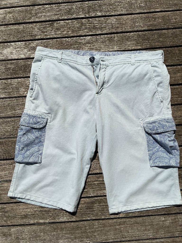Lichtblauwe bermuda van Circulo 1901, maat 54, Verzenden, Zo goed als nieuw, Maat 52/54 (L), Blauw