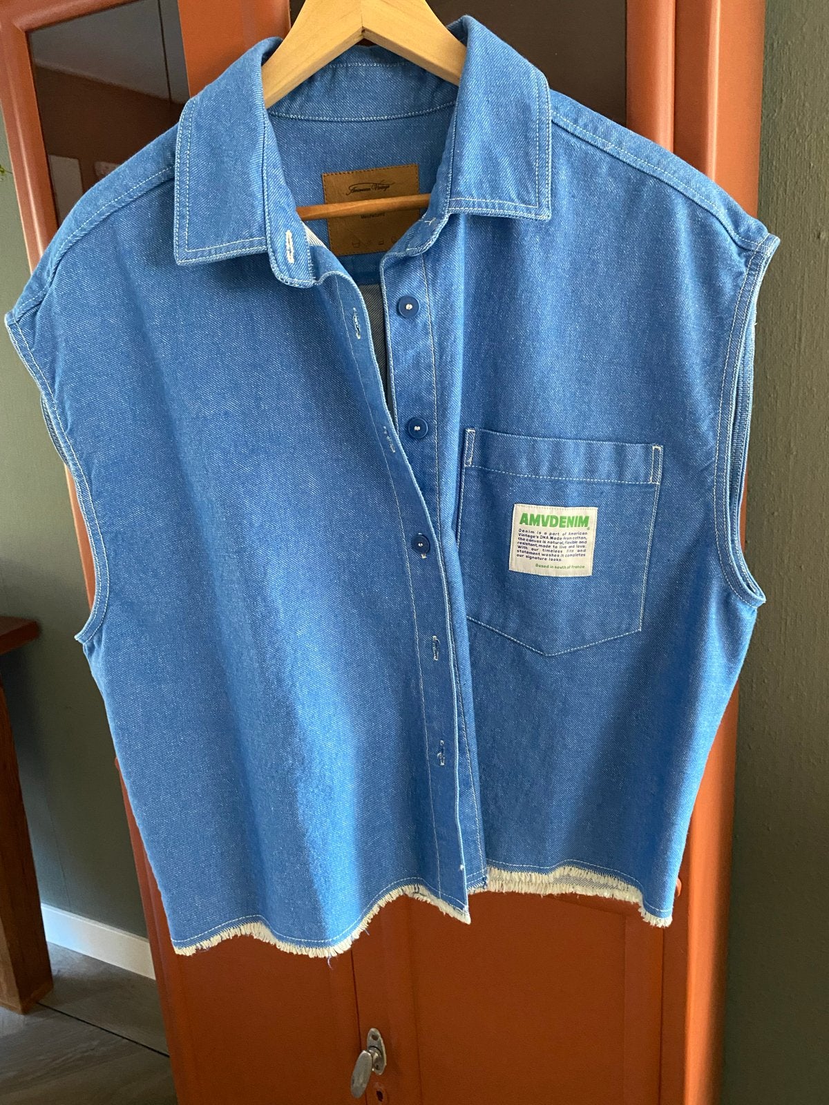 American Vintage mouwloze spijkerblouse maat M, Kleding | Dames, T-shirts, Maat 38/40 (M), Blauw, Ophalen of Verzenden, Zo goed als nieuw