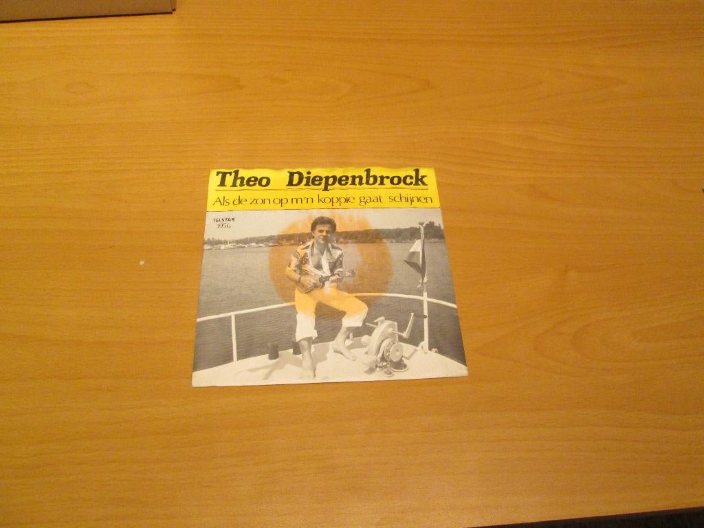 4 singles van Theo Diepenbrock (ook per stuk te koop), Ophalen of Verzenden, Gebruikt, Pop