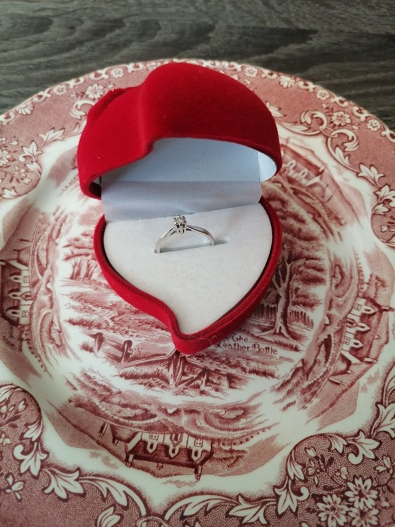 Ring, Sieraden, Tassen en Uiterlijk, Ophalen, Wit, Zo goed als nieuw, 17 tot 18