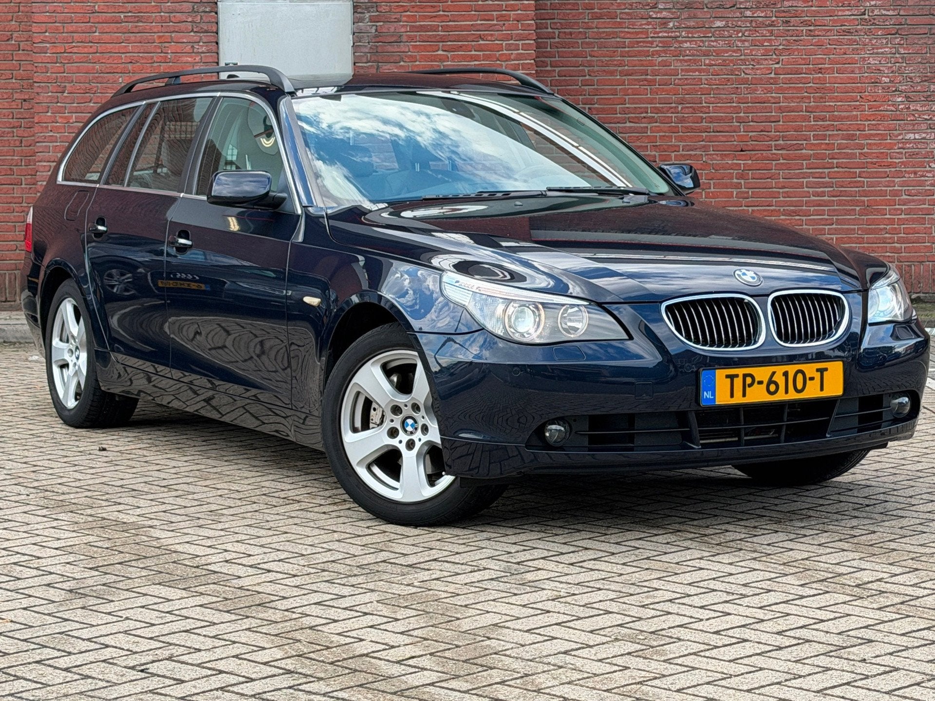 BMW 5-serie Touring 530xi Executive | AUTOMAAT | PANO | LEDE, Auto's, Gebruikt, Verwarmde buitenspiegels, 2996 cc, 10 km/l