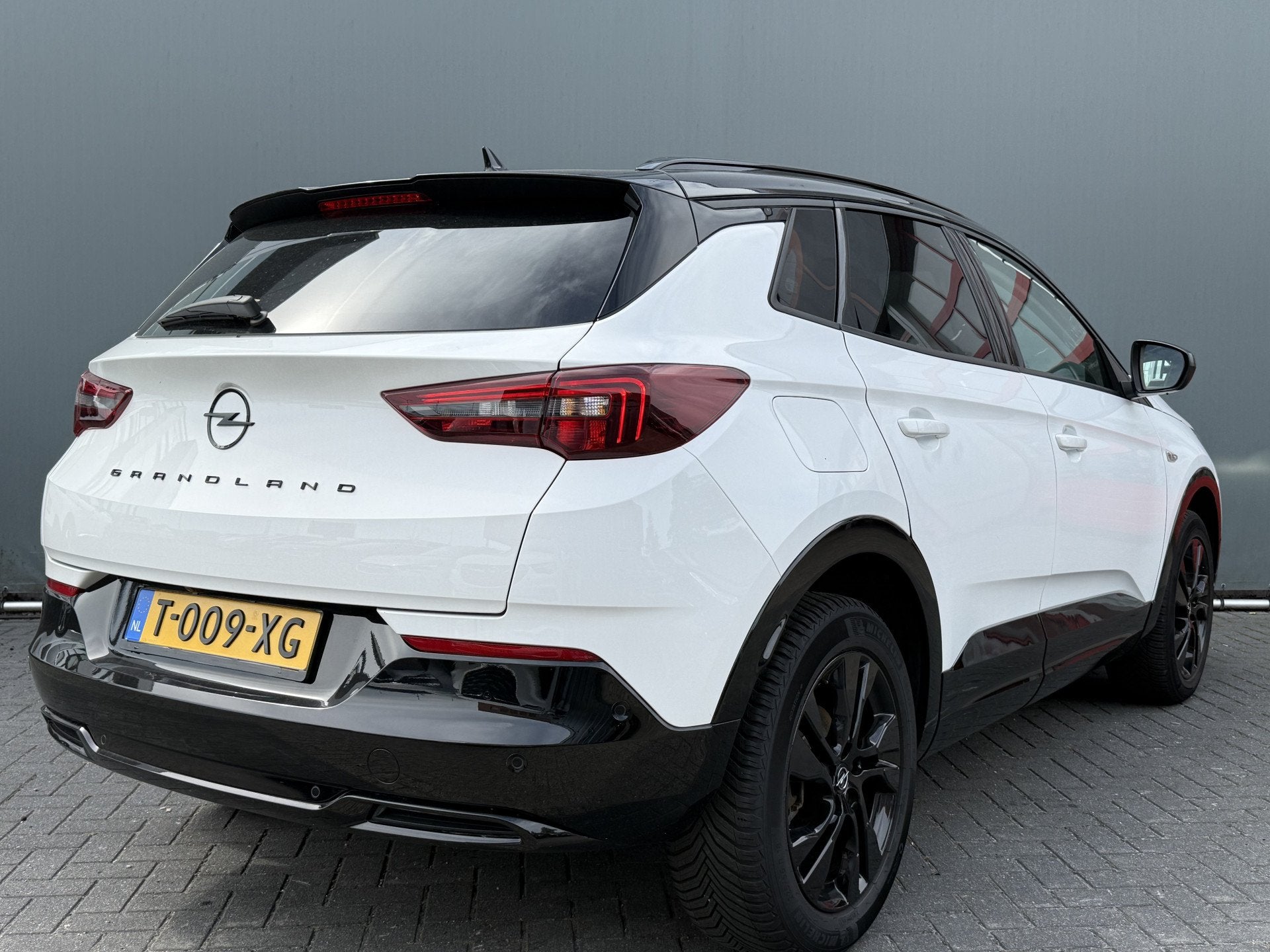 Opel Grandland BWJ 2022 1.2 131 PK Turbo GS Line AUTOMAAT |, Auto's, Gebruikt, 1199 cc, Met garantie (alle), Wit