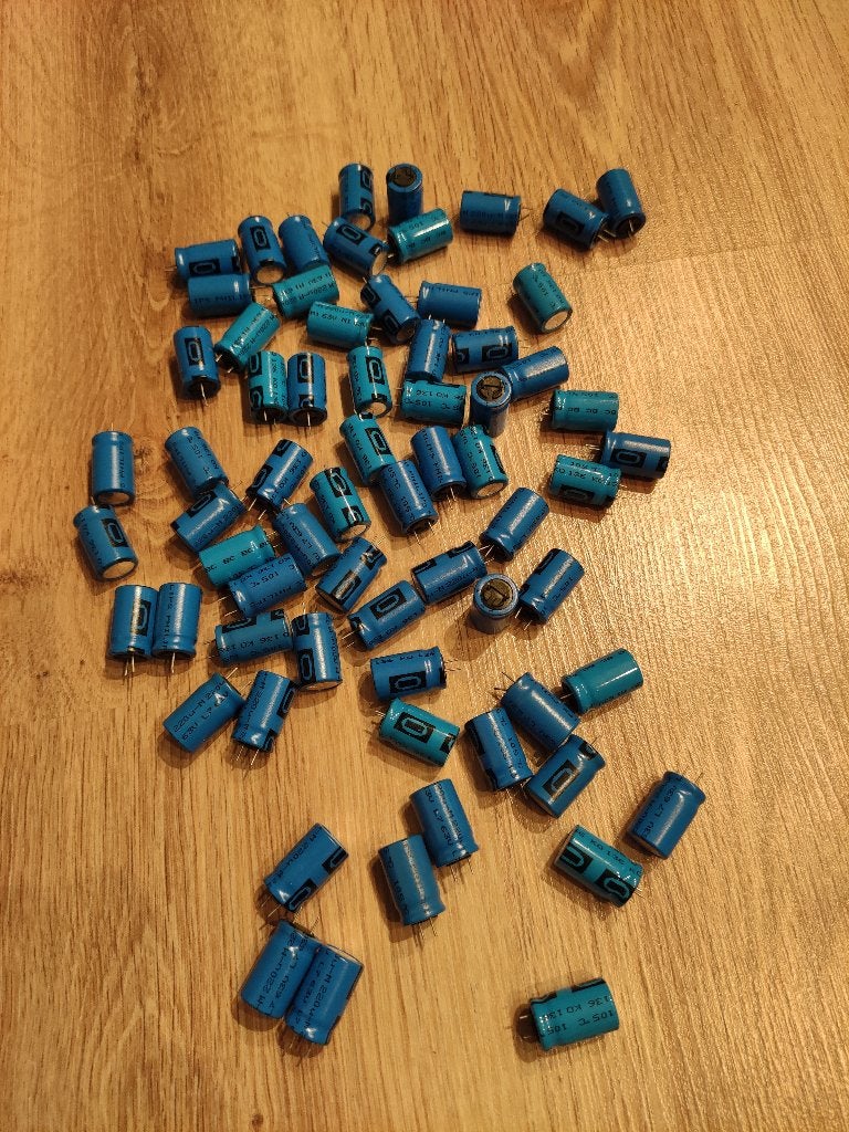60x 220uF 63V Philips 105C condensator, Ophalen of Verzenden
