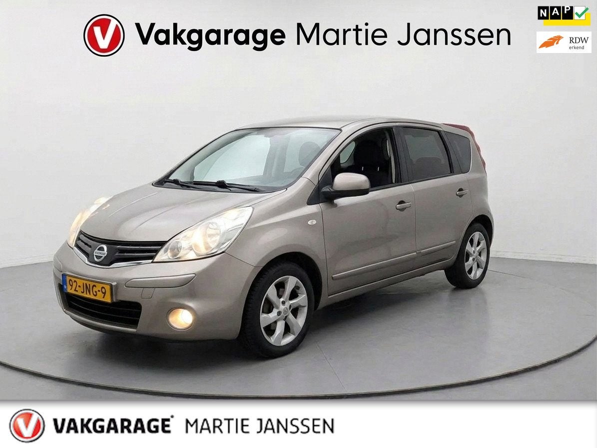 Nissan Note 1.6 Tekna Airco / PDC / Trekhaak / Automaat, Auto's, 15 km/l, Gebruikt, 4 cilinders, Bruin