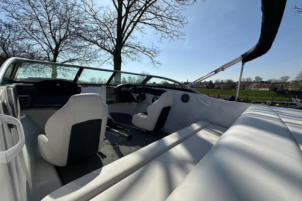 Four Winns H190 Freedom 2016 | 170 vaaruren | incl. trailer, Watersport en Boten, Speedboten, Overige merken, Binnenboordmotor