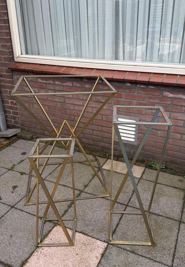MOET ZSM WEG!!! 3 zuilen pilaren, Ophalen