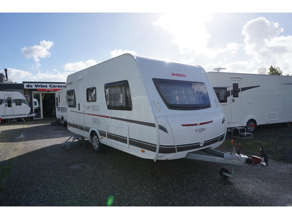 Dethleffs C'Go 475 EL aparte bedden,mover,airco, Caravans en Kamperen, Standaardzit, Bedrijf, 2 aparte bedden, Dethleffs