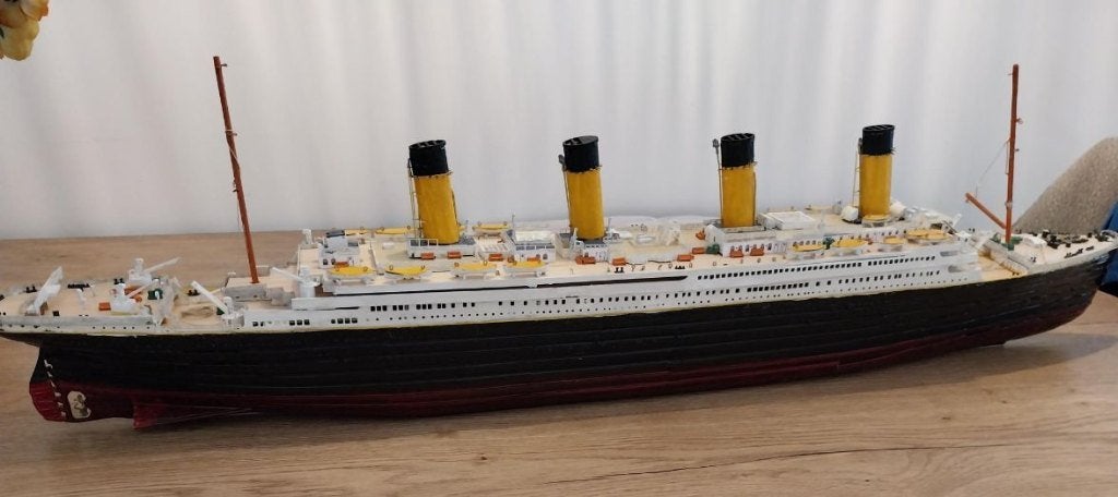 Groot Hout Model RMS Titanic 91 cm schaal 1:300 eyecatcher, Hobby en Vrije tijd, Ophalen, Gebruikt, Overige merken