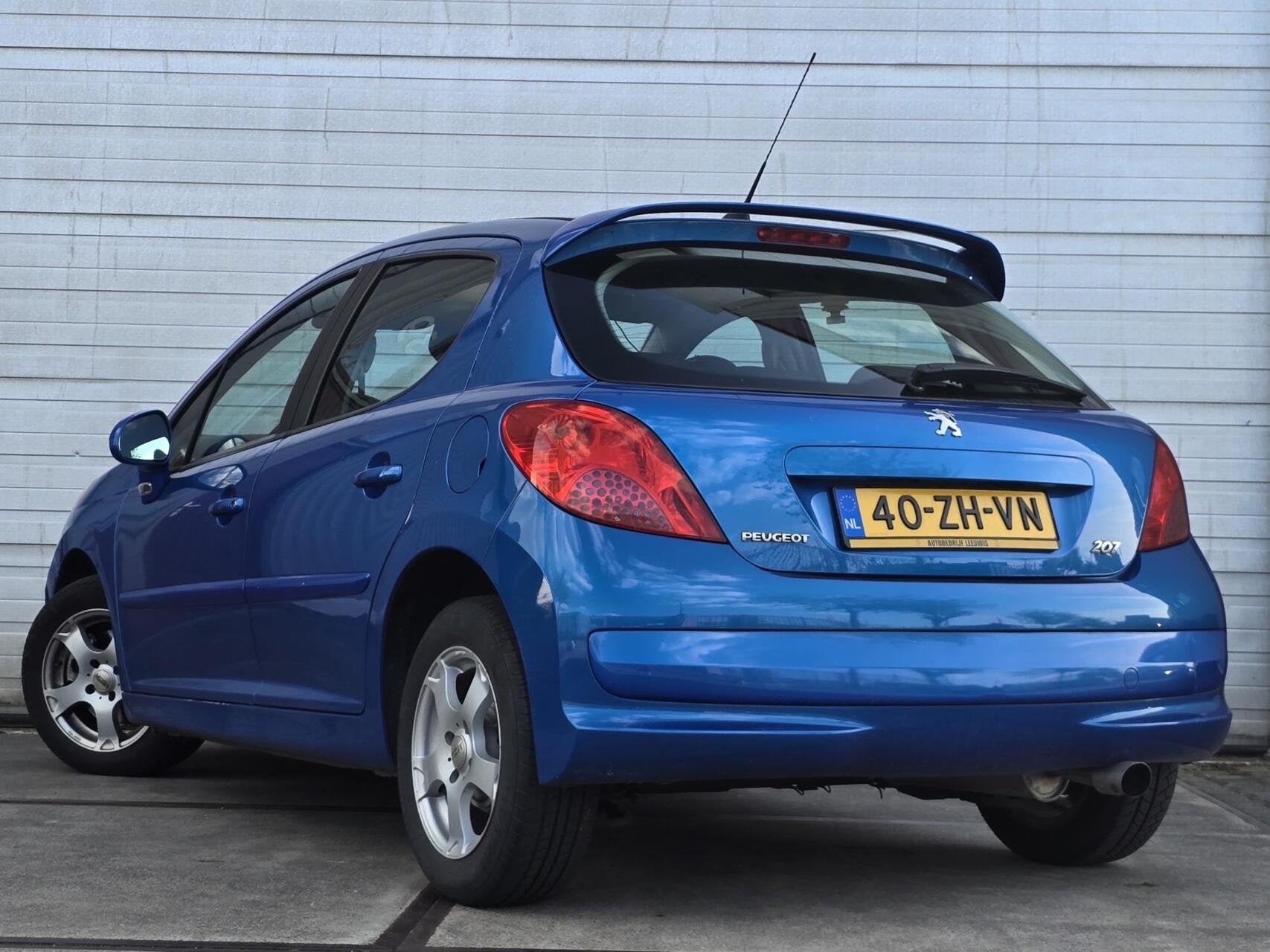 PEUGEOT 207 1.4 VTI|AIRCO|CRUISE|LMV 15''|ORIGINEEL NL, Voorwielaandrijving, Stof, Gebruikt, Zwart