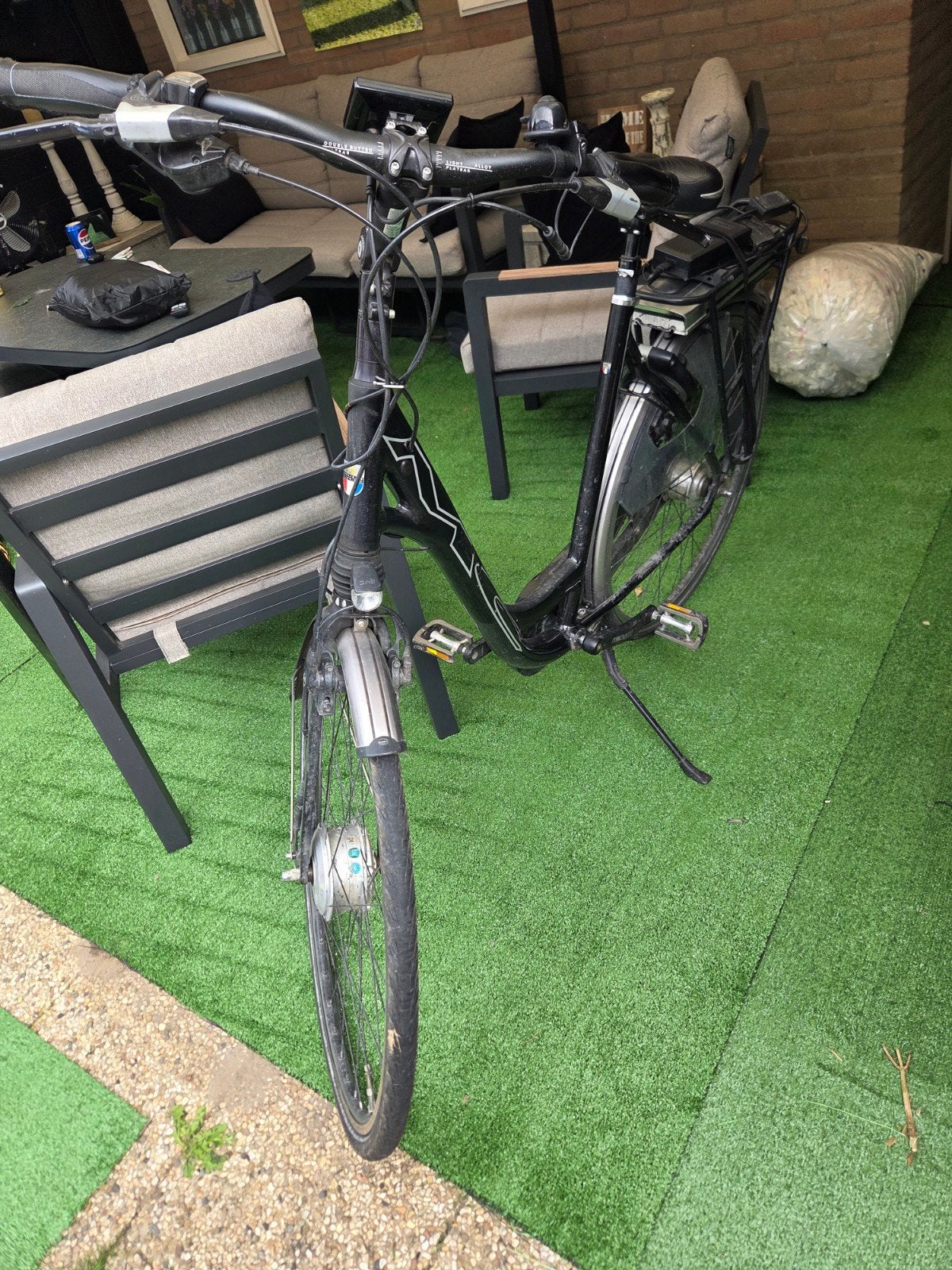 Elektrische fiets met defecte accu, Fietsen en Brommers, Elektrische fietsen, Minder dan 30 km per accu, Gebruikt, 51 tot 55 cm
