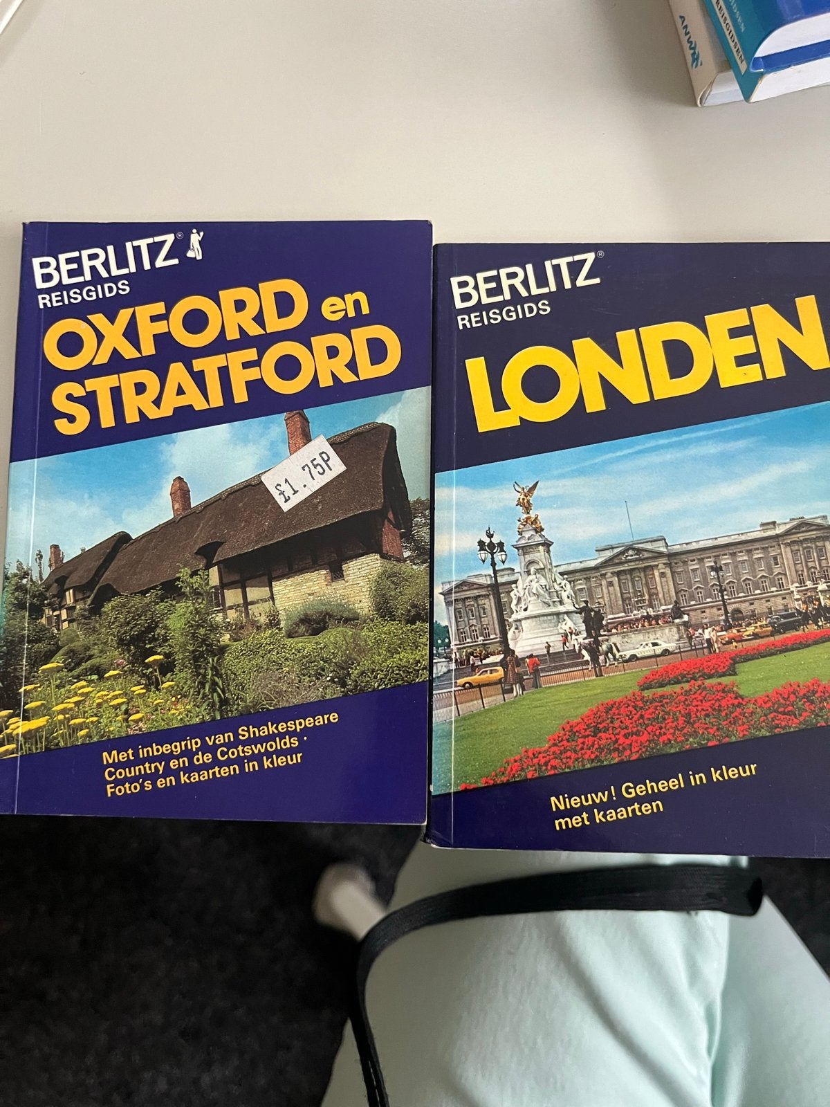 Berlitz Reisgidsen: Oxford & Stratford, en Londen, Europa, Ophalen of Verzenden, Reisgids of -boek, Gelezen