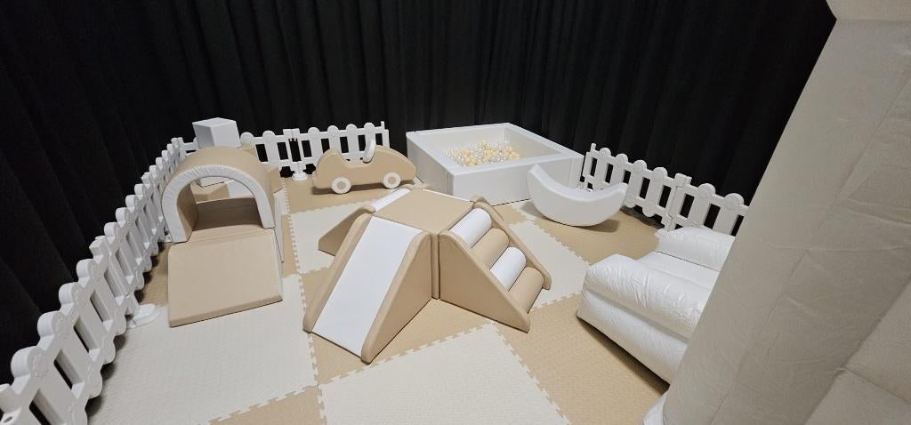 Softplay set 20m2 Beige en wit Nieuw in doos, Ophalen, Nieuw, Geboorte of Huwelijk