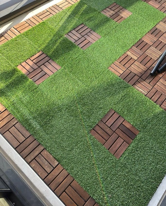 IKEA RUNNEN hout en kunstgras terrastegels - prima staat, Tuin en Terras, Ophalen, Gebruikt, Minder dan 10 m², Kunstgras