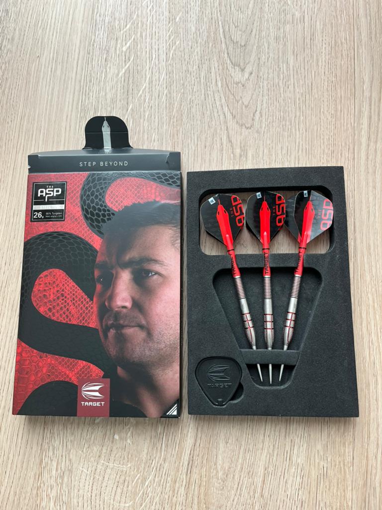 Target Nathan Aspinall G2 Swiss Point 26 gram, Sport en Fitness, Darts, Ophalen, Gebruikt, Pijlen