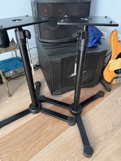 Speaker stands voor monitor speakers, Muziek en Instrumenten, Ophalen of Verzenden, Zo goed als nieuw, Speaker