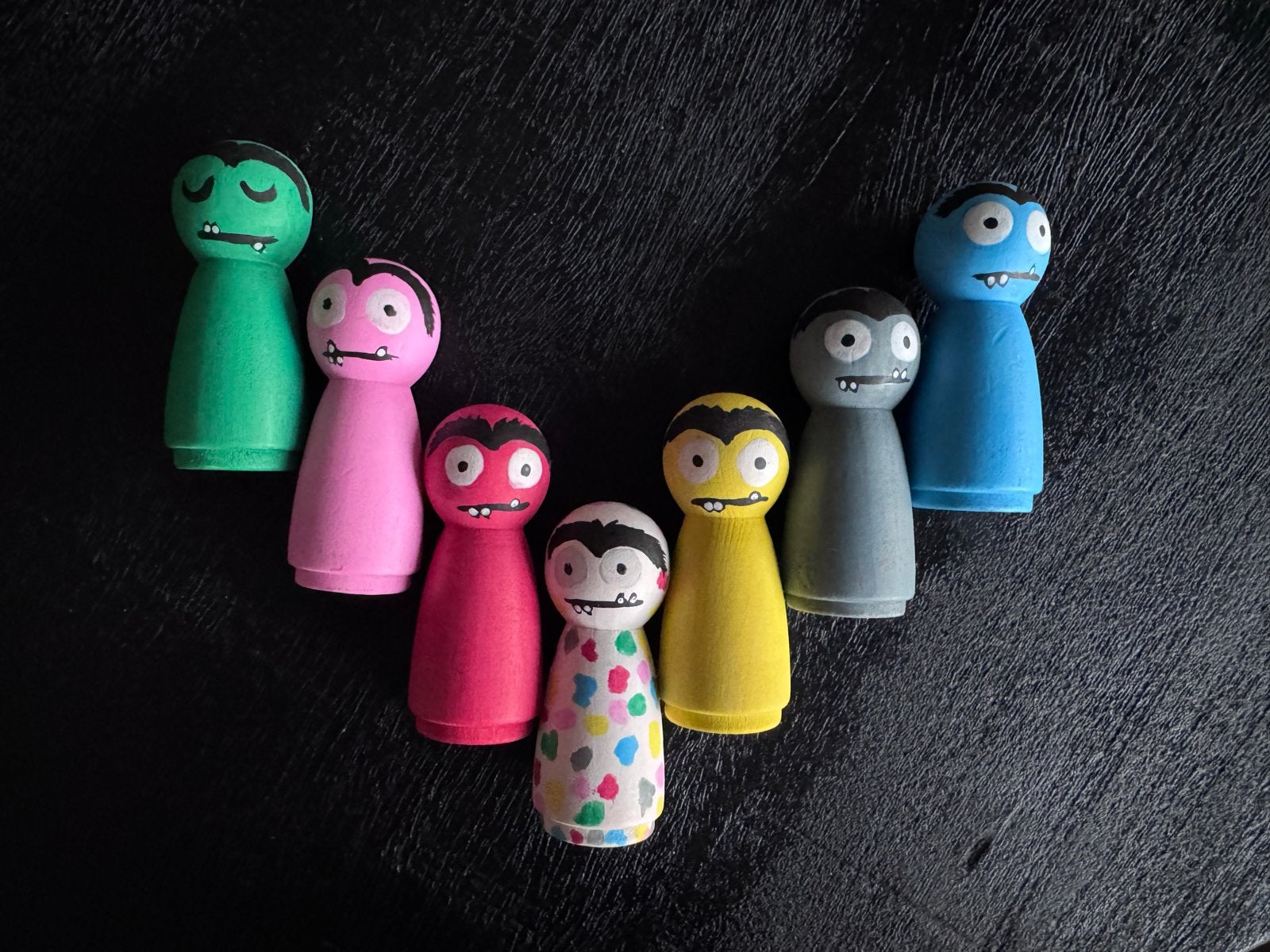 Kleurenmonster poppetjes - handgeschilderd, Ophalen of Verzenden, Nieuw, Knutselen